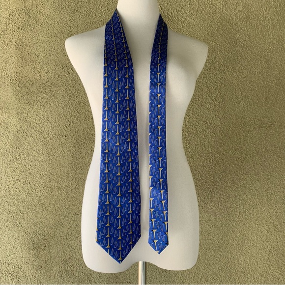 “Oliver Fitz” Silk Tie Blue with the Scales of Justice Lawyer Gift - Picture 4 of 10